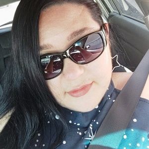 Meet your Posher, Catie